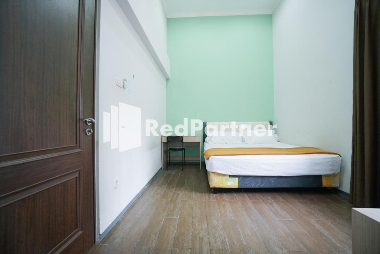 雅加达 Toba Mansion Syariah Near Benhil Redpartner酒店 外观 照片