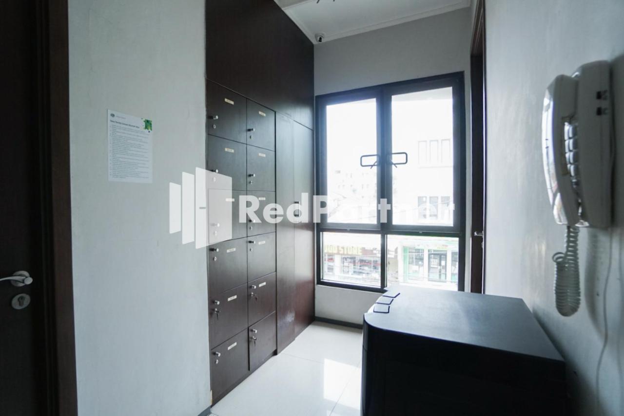 雅加达 Toba Mansion Syariah Near Benhil Redpartner酒店 外观 照片