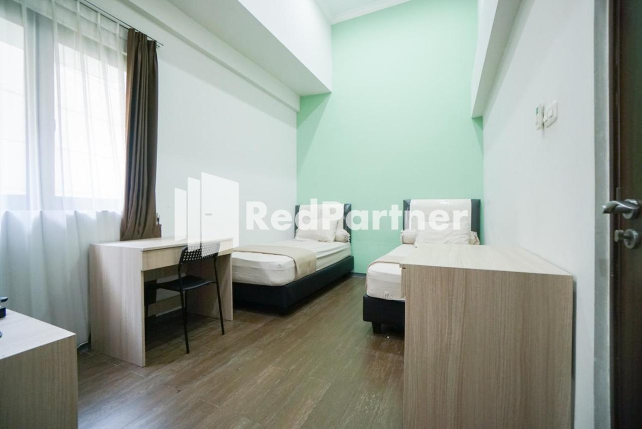 雅加达 Toba Mansion Syariah Near Benhil Redpartner酒店 外观 照片