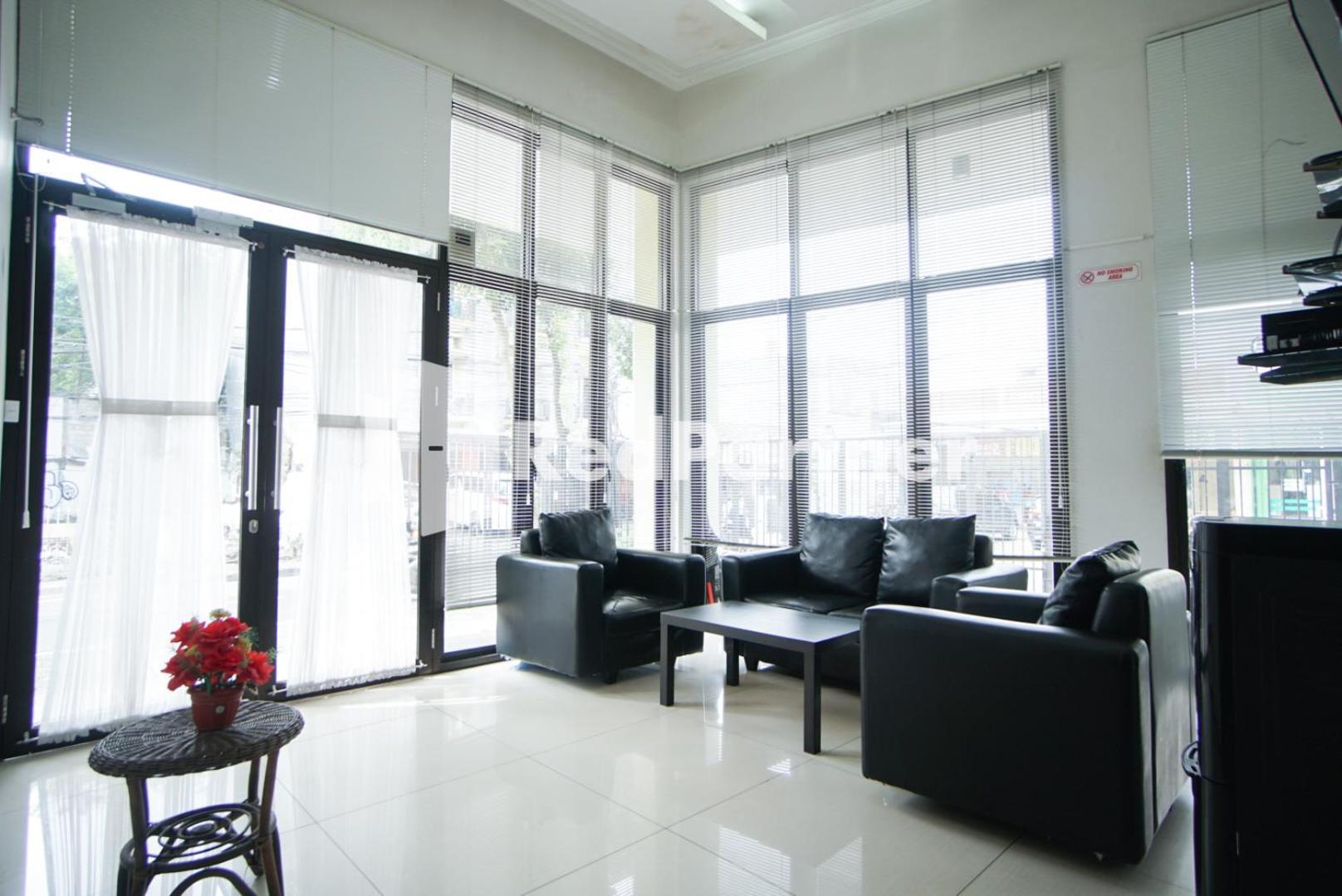 雅加达 Toba Mansion Syariah Near Benhil Redpartner酒店 外观 照片