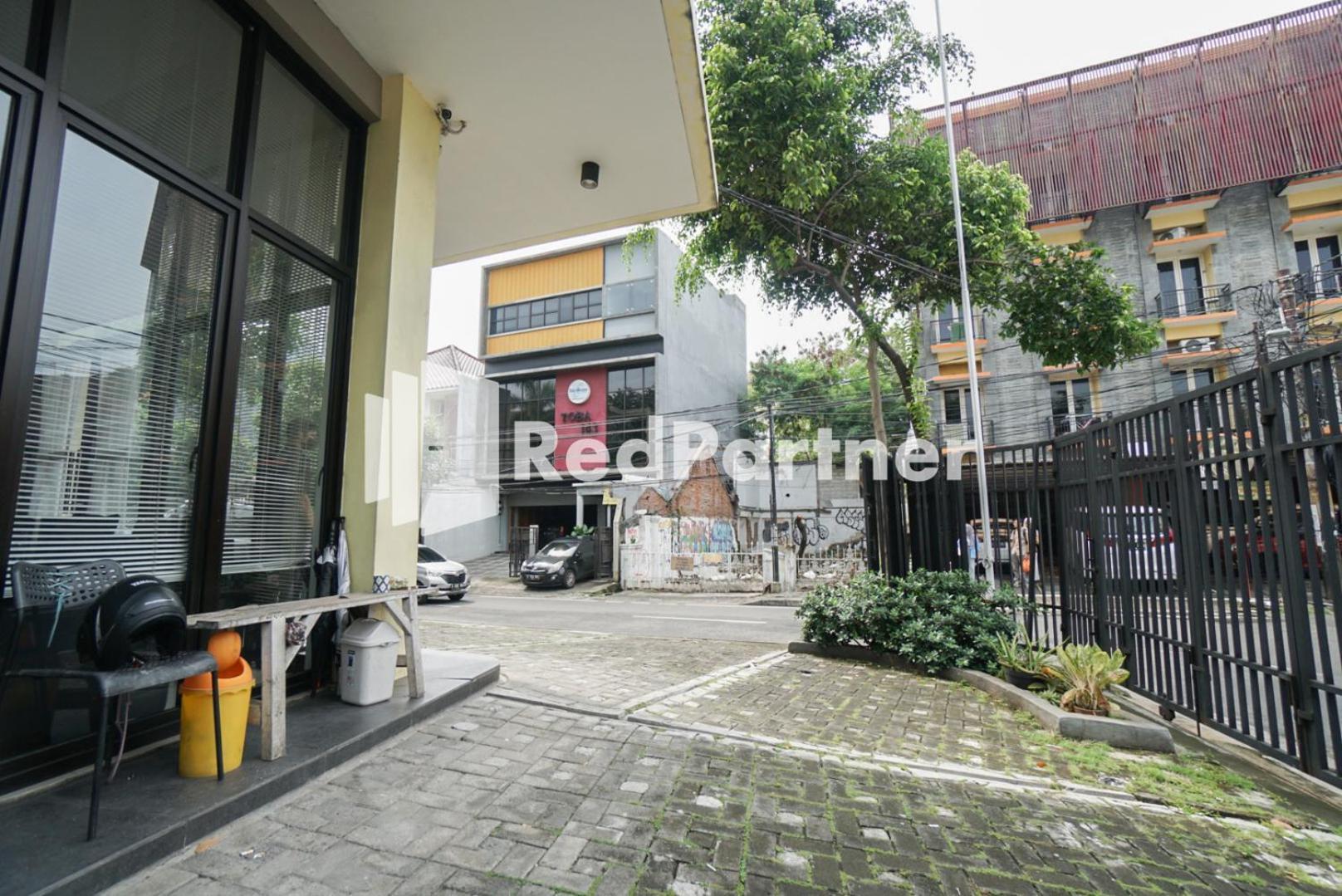 雅加达 Toba Mansion Syariah Near Benhil Redpartner酒店 外观 照片
